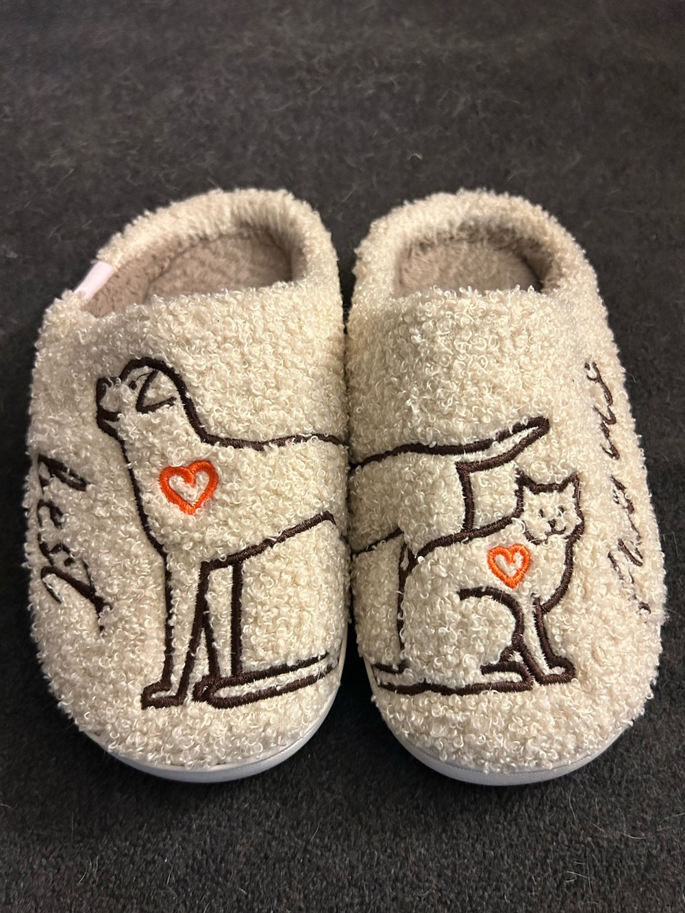 Best Friends Pet Society Cream Sherpa Slippers Dog & Cat Size S (5.5-6.5)